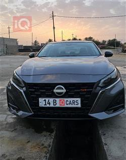 نيسان ألتيما